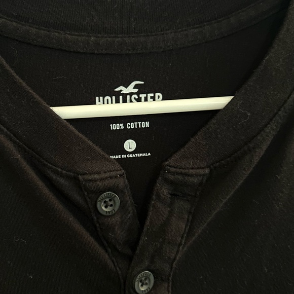 Men's Hollister Button Long Sleeve Shirt - Picture 2 of 3